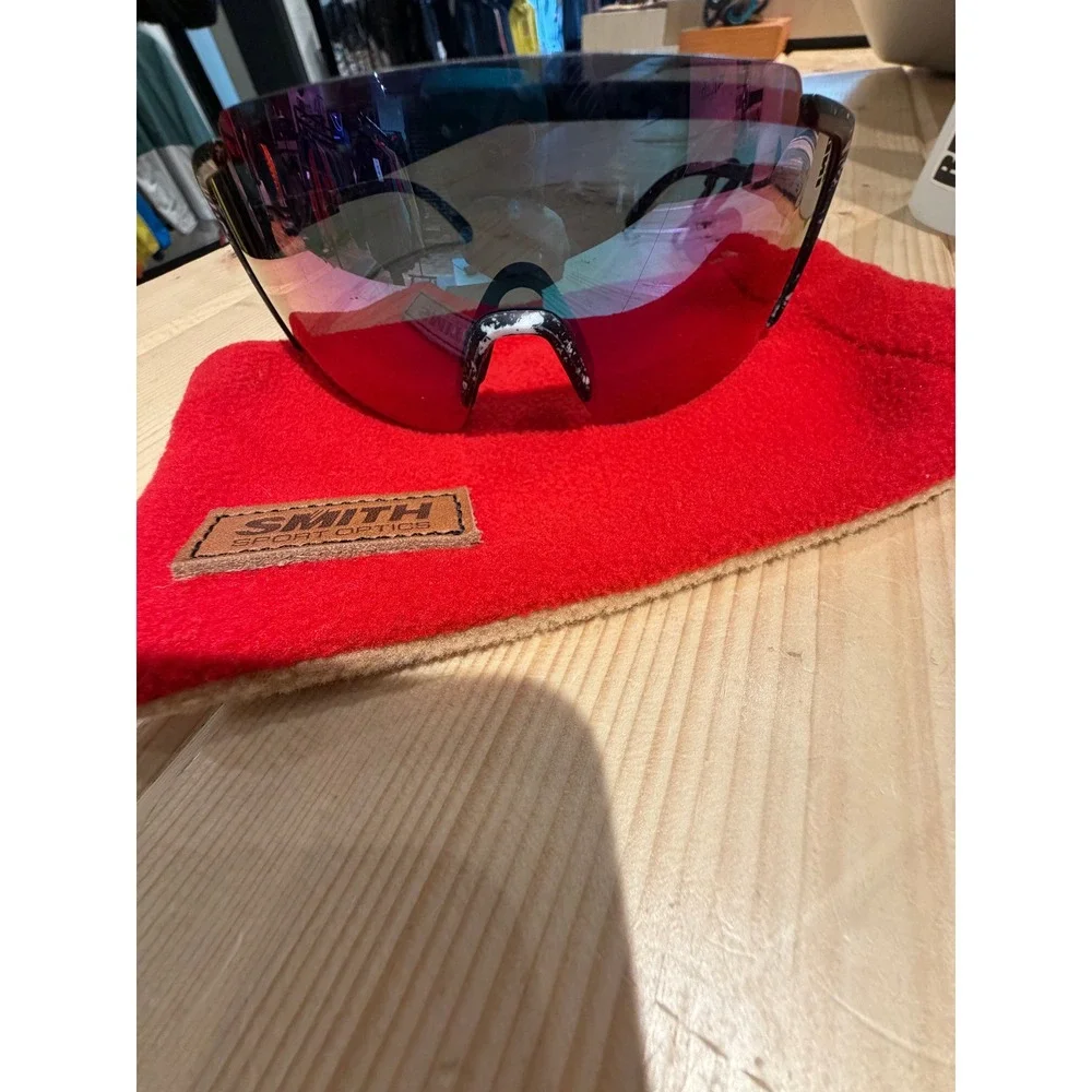 Smith Wildcat Sunglasses Black White Splatter ChromaPop Red Mirror Lens Sport